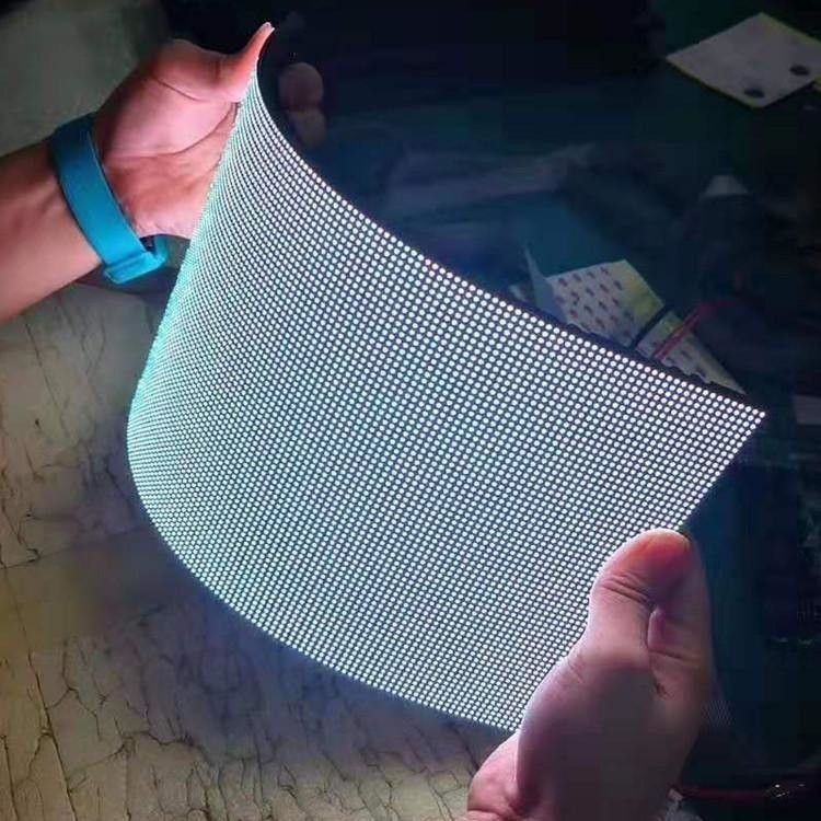Curved P8 Rubber Soft LED Module Screen IP65 Full Color Customized